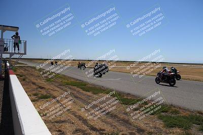 media/Aug-13-2023-CRA (Sun) [[1cfc37a6fb]]/Race 6 1000 Supersport/Grid Shots/